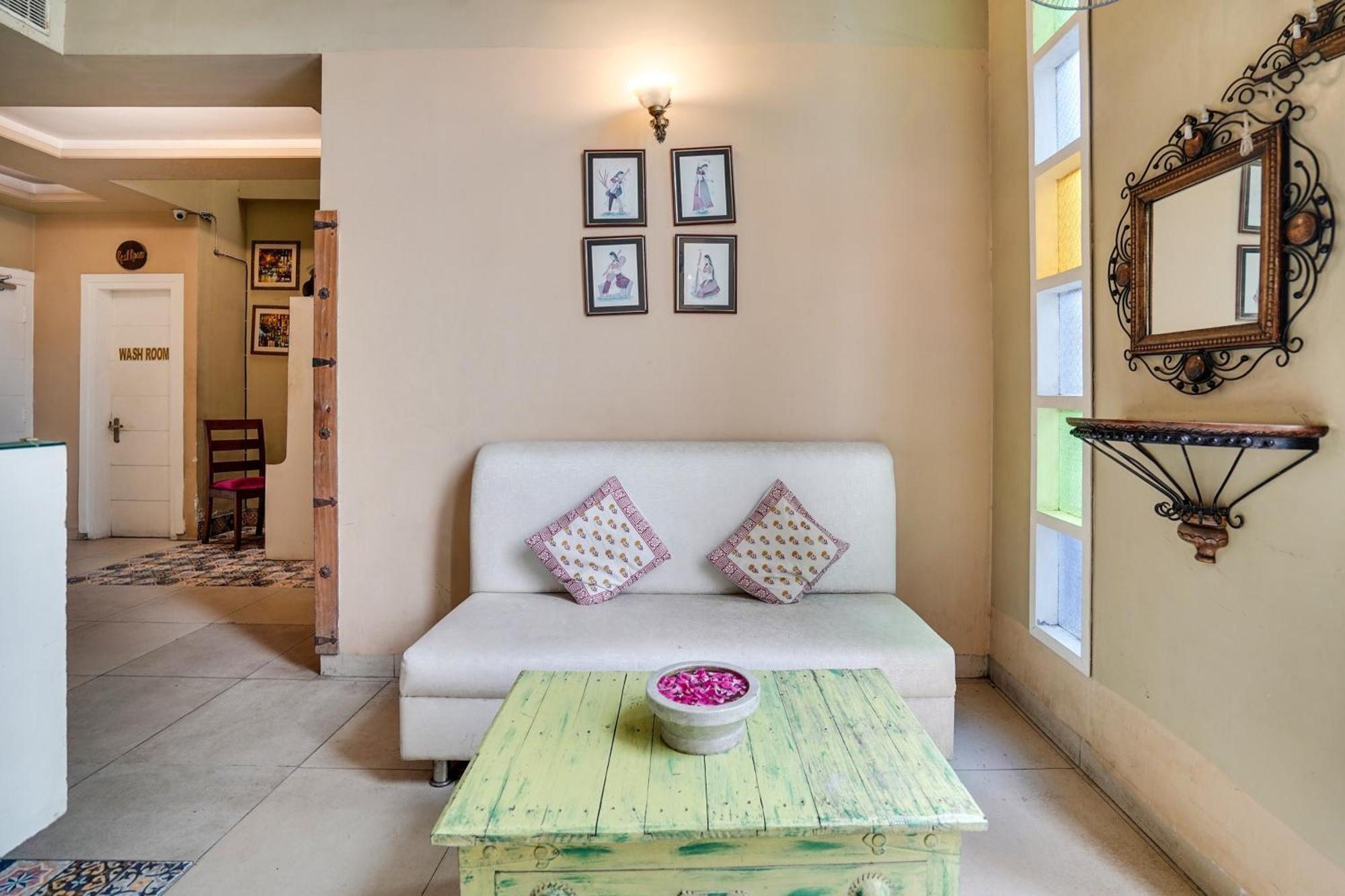Super Townhouse Mansarovar Near Metro Station Jaipur Exterior foto